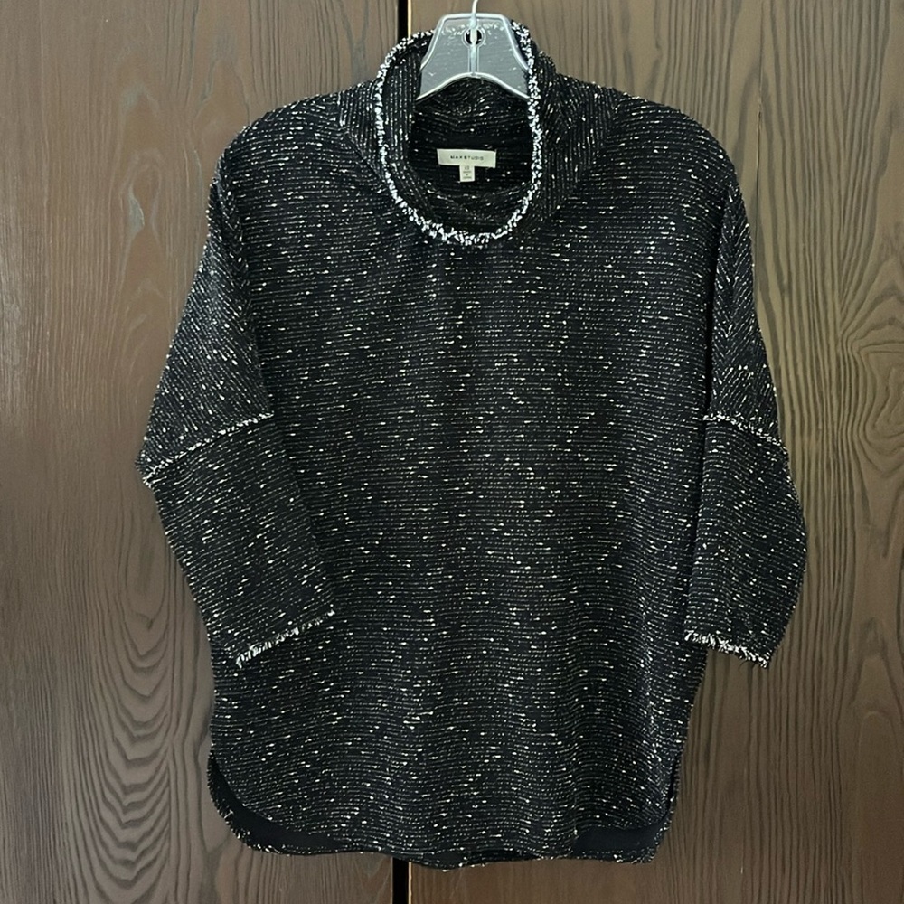Max Studio 3/4 sleeved black top with white flecks. Textured fabric. Size XS